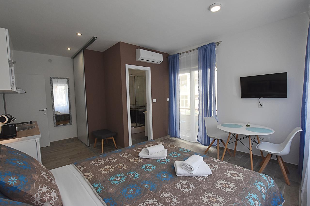 Borna & Roko Apartments Free Parking Zadar Bagian luar foto